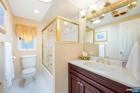 23 Slingerland Avenue Pequannock Township NJ 07440