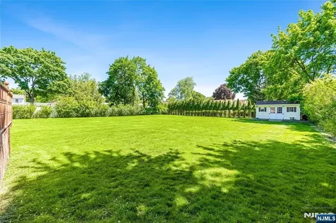 23 Slingerland Avenue Pequannock Township NJ 07440