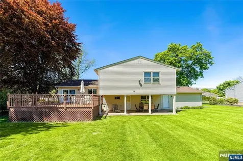 23 Slingerland Avenue Pequannock Township NJ 07440