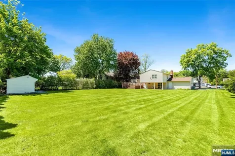 23 Slingerland Avenue Pequannock Township NJ 07440