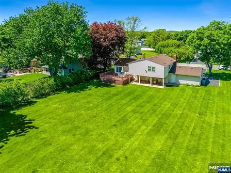 23 Slingerland Avenue Pequannock Township NJ 07440