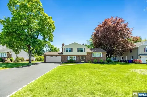 23 Slingerland Avenue Pequannock Township NJ 07440