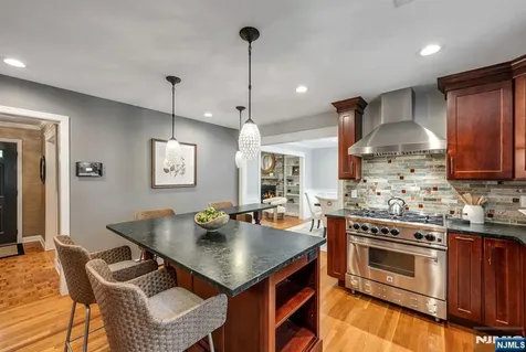 442 New York Avenue Wyckoff NJ 07481