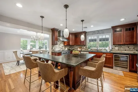 442 New York Avenue Wyckoff NJ 07481