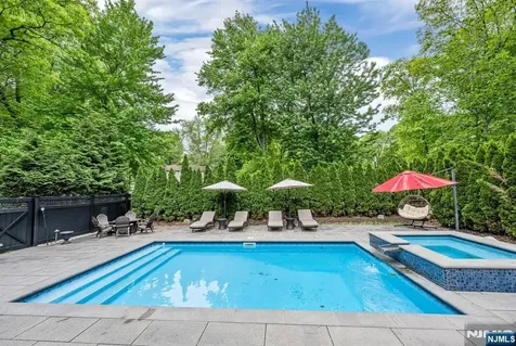442 New York Avenue Wyckoff NJ 07481