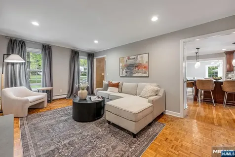 442 New York Avenue Wyckoff NJ 07481