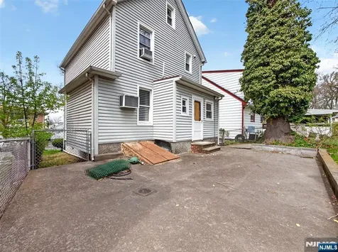 31 5th Street Ridgefield Park NJ 07660