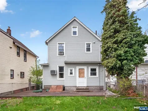 31 5th Street Ridgefield Park NJ 07660