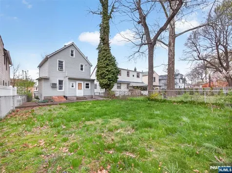 31 5th Street Ridgefield Park NJ 07660