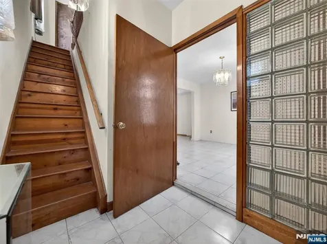 31 5th Street Ridgefield Park NJ 07660