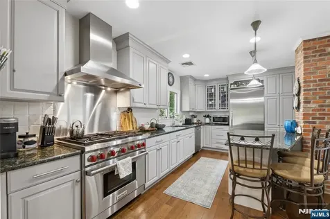 50 Whitman Street Haworth NJ 07641