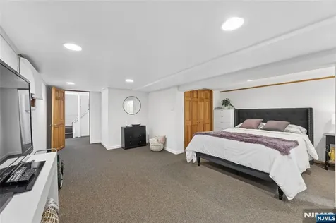 50 Whitman Street Haworth NJ 07641
