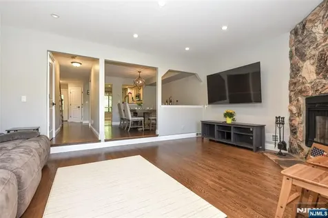 15B Brookside Heights Wanaque NJ 07465