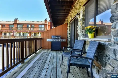 15B Brookside Heights Wanaque NJ 07465