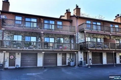 15B Brookside Heights Wanaque NJ 07465