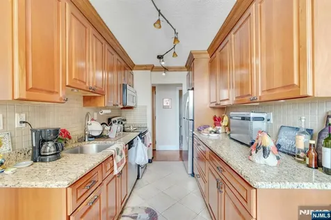 300 Winston Drive Cliffside Park NJ 07010