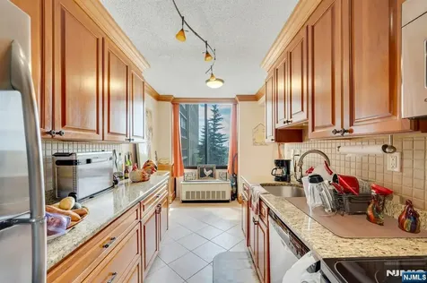 300 Winston Drive Cliffside Park NJ 07010