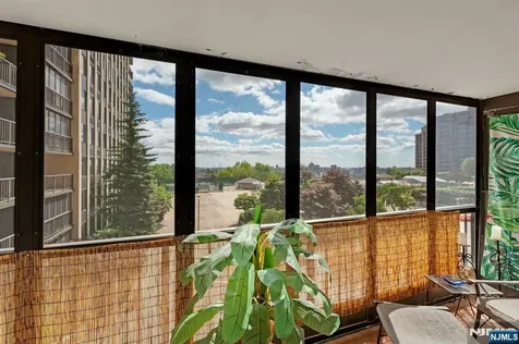 300 Winston Drive Cliffside Park NJ 07010