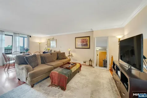 300 Winston Drive Cliffside Park NJ 07010