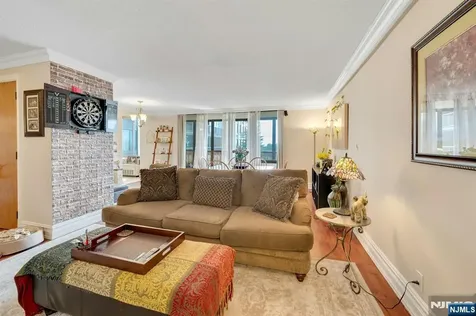 300 Winston Drive Cliffside Park NJ 07010