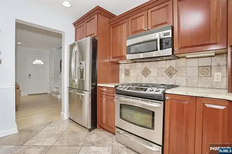 7 Short Street Harrington Park NJ 07640