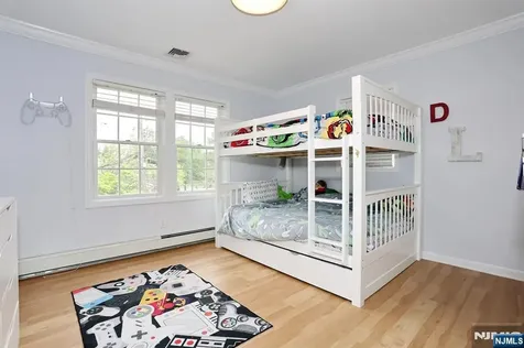 7 Short Street Harrington Park NJ 07640