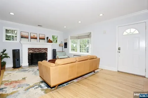 7 Short Street Harrington Park NJ 07640