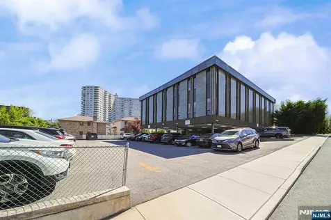 1625 Anderson Avenue Fort Lee NJ 07024