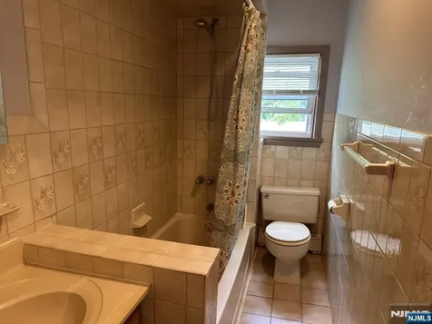 211 Woodside Avenue Ridgewood NJ 07450