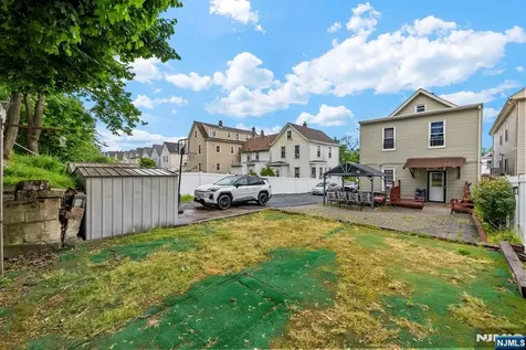 171 Burgess Place Passaic NJ 07055