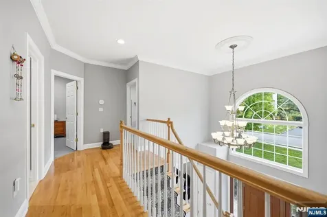 9 Cornerstone Way Livingston NJ 07039