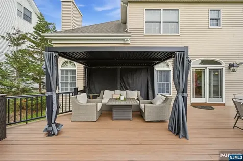 9 Cornerstone Way Livingston NJ 07039