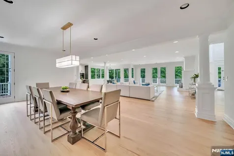 8 Lauren Pond Court Demarest NJ 07627