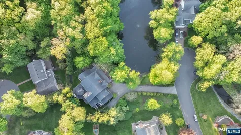8 Lauren Pond Court Demarest NJ 07627