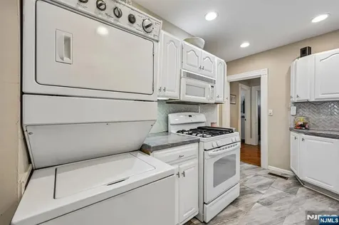 5 Park Avenue Westwood NJ 07675