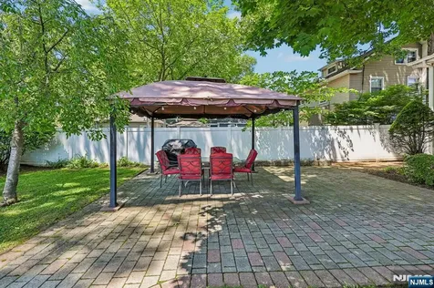 5 Park Avenue Westwood NJ 07675