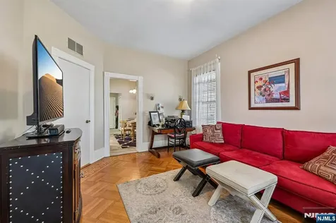 5 Park Avenue Westwood NJ 07675