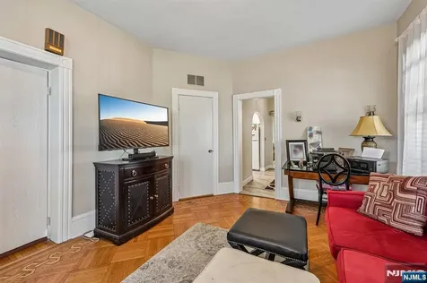 5 Park Avenue Westwood NJ 07675