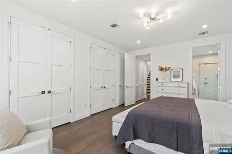 1480 15th Street Fort Lee NJ 07024