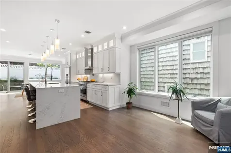 1480 15th Street Fort Lee NJ 07024