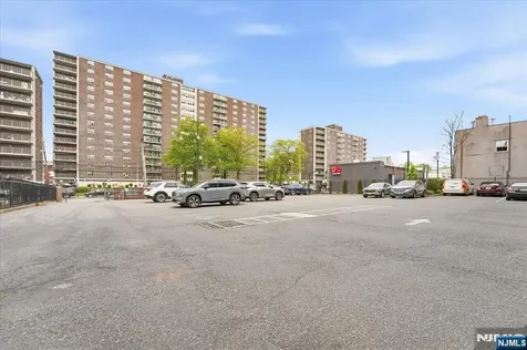902 N 5th Street Newark NJ 07107