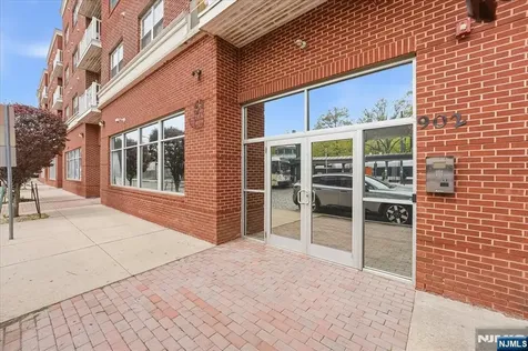 902 N 5th Street Newark NJ 07107