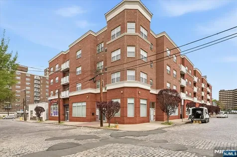 902 N 5th Street Newark NJ 07107