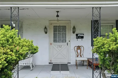 252 Washington Avenue Westwood NJ 07675