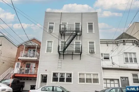 413 70th Street Guttenberg NJ 07093