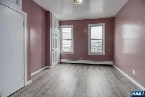 413 70th Street Guttenberg NJ 07093