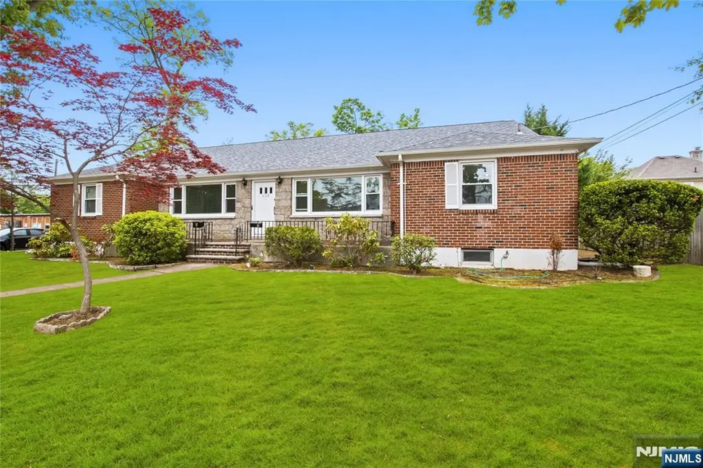 112 E Ackerman Avenue Emerson NJ 07630