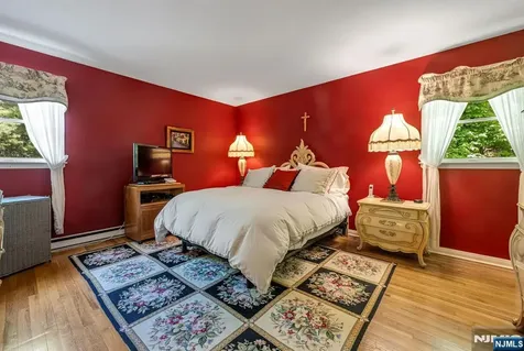 19 Rabbit Run West Milford NJ 07435
