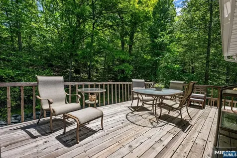19 Rabbit Run West Milford NJ 07435