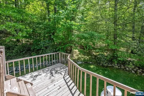 19 Rabbit Run West Milford NJ 07435